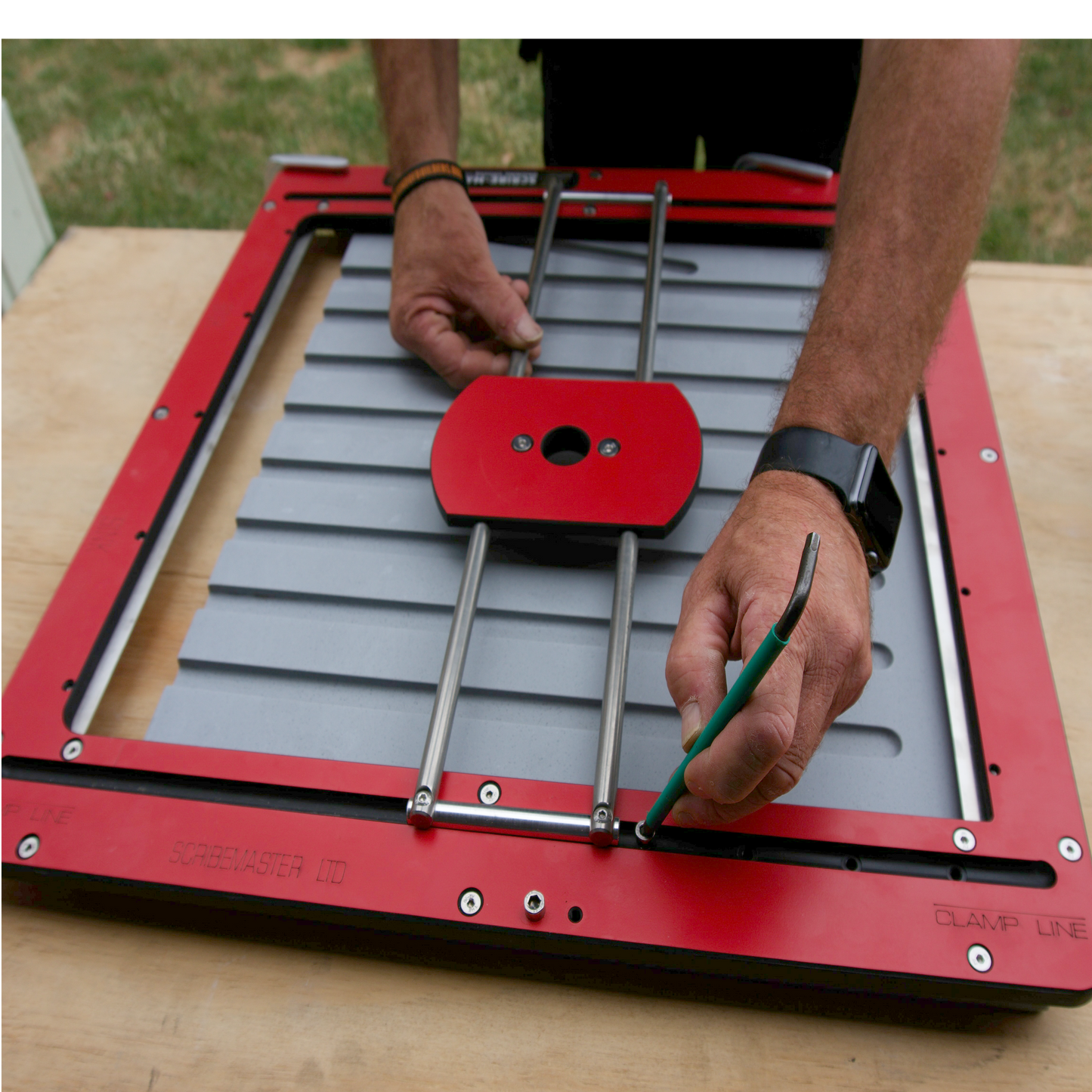 SCRIBE-MASTER, Drainer Groove Pro - Scribe-Master Drainer Groove Pro Jig- DGPRO | Anti-Bow Flex-Tech | Adjustable Groove Carriage | 0.5° Fall | Template-Compatible | For Timber & Solid Surface | UK Made & Patentedwith Recess/Groove Carriage - DGPRO